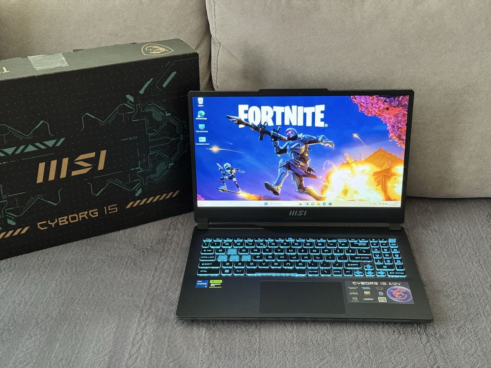 15,6’FHD IPS 144Hz/RTX 4060 8GB/i5-12450H/MSI Cyborg/16GB DDR4/512GB