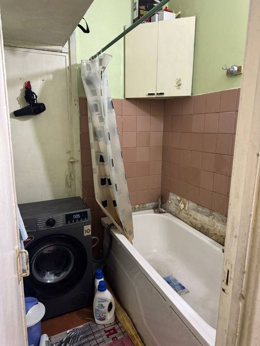 Чилонзор тумани 1 хона Срочно Сотилади! Метрога якин