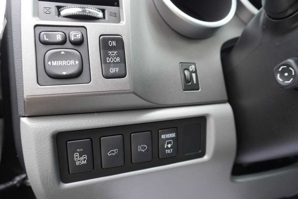 Toyota Sequoia Platinum