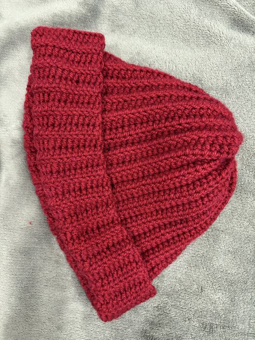 Продается шапки и шарфы