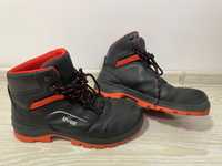 Работни обувки UVEX Xenova™ Black/Red - 42 номер