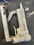 Scule pneumatice capsator Senco masina gaurit polizor Atlas Copco