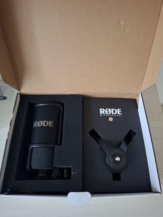 Microfon Rode NT-USB condenser - la cutie cu toate accesoriile