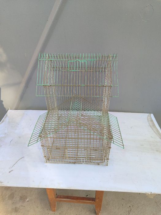 Продаётся клетка