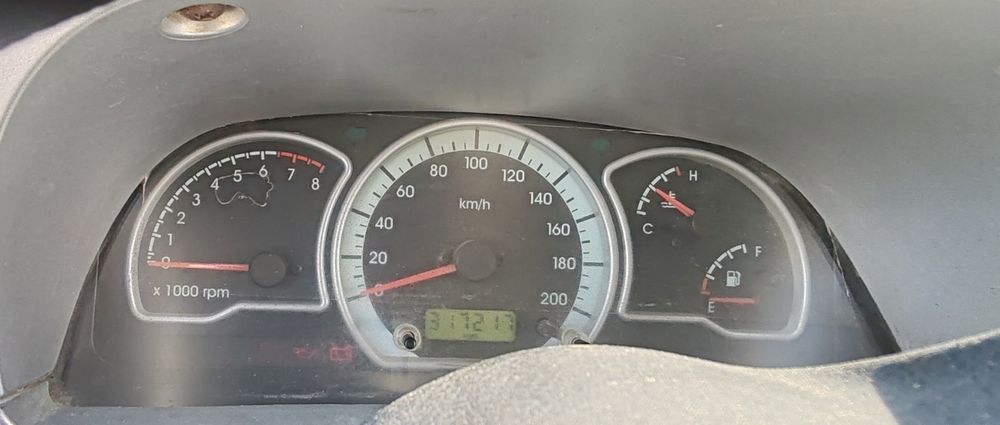 Nexia 2 luks 2009 sotiladi