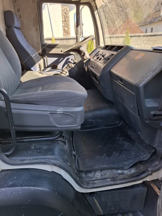 Autoplatforma MAN CE 180
