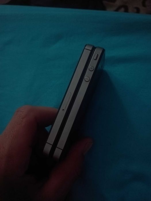 IPhone 4 es de vânzare