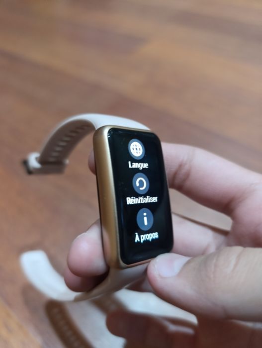 Часы Huawei band 6