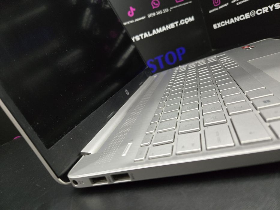 HP EliteBook 15S Ryzen 5 5500 16 GB RAM SSD 480 Gb