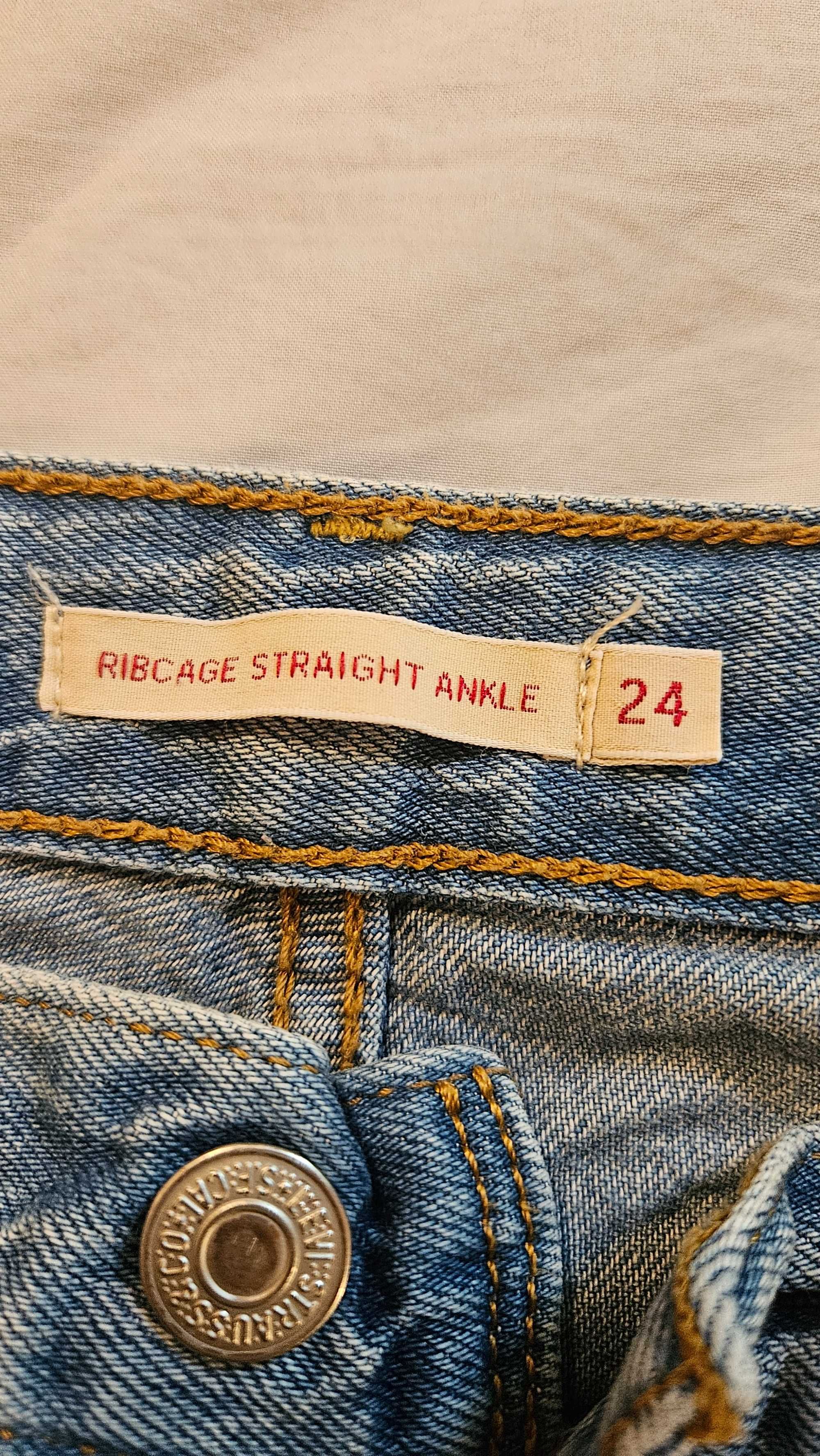 Дънки на Levis дамски