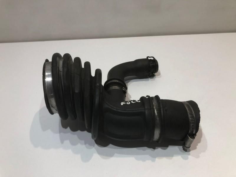 Furtun admisie aer 72100865 01 Ford Focus 2 [facelift] [2008 - 2011]