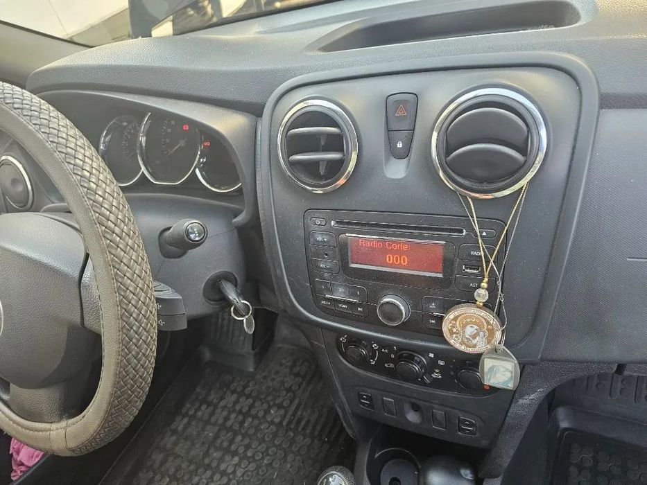 Dezmembram Dacia Logan 2 an 2016, 1.2 benzina D4F-F7 54KW 70.000 km.