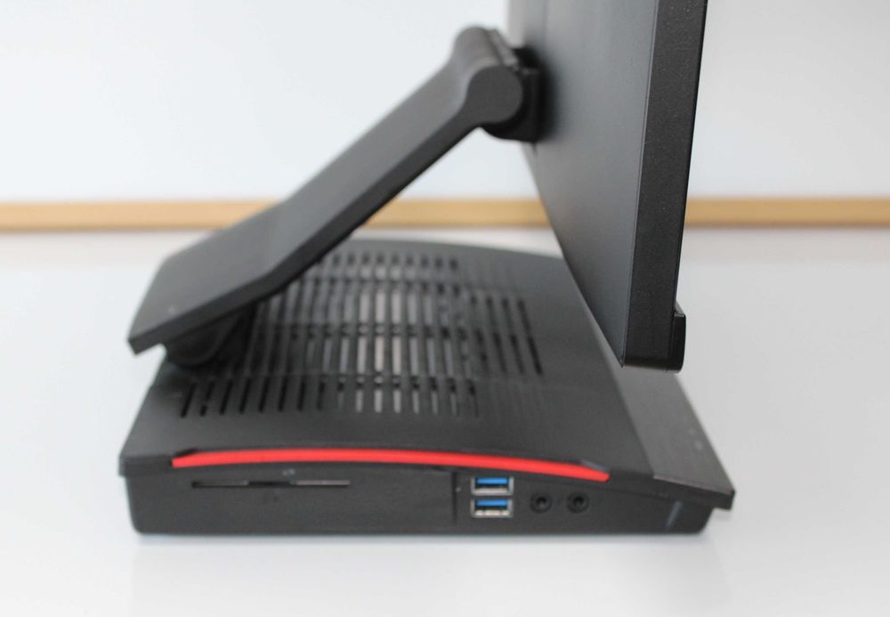 Компютър FUJITSU ESPRIMO X956 AIO i5-6500T/8GB RAM/128GB SSD+500GB