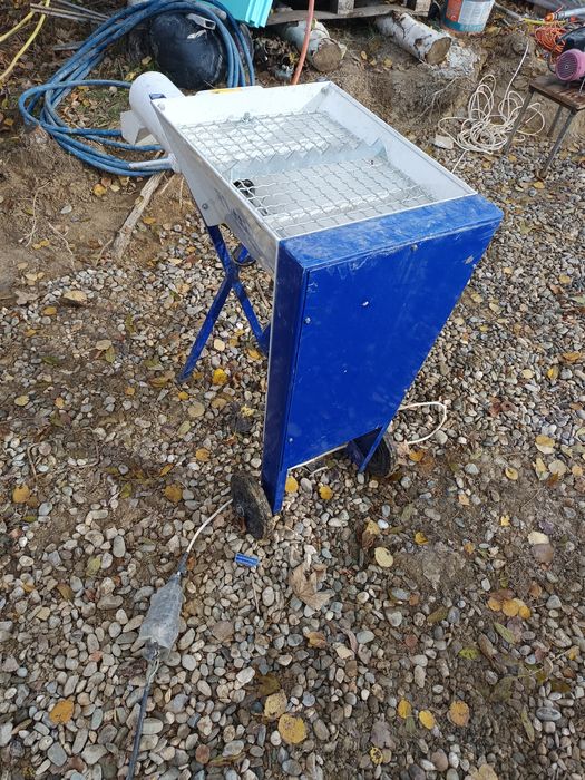 Malaxor continuu fassa bortolo mare in Italy