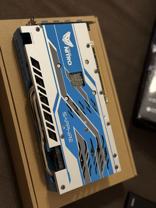 Placa video Sapphire NITRO+ Radeon RX 580 , 8 GB