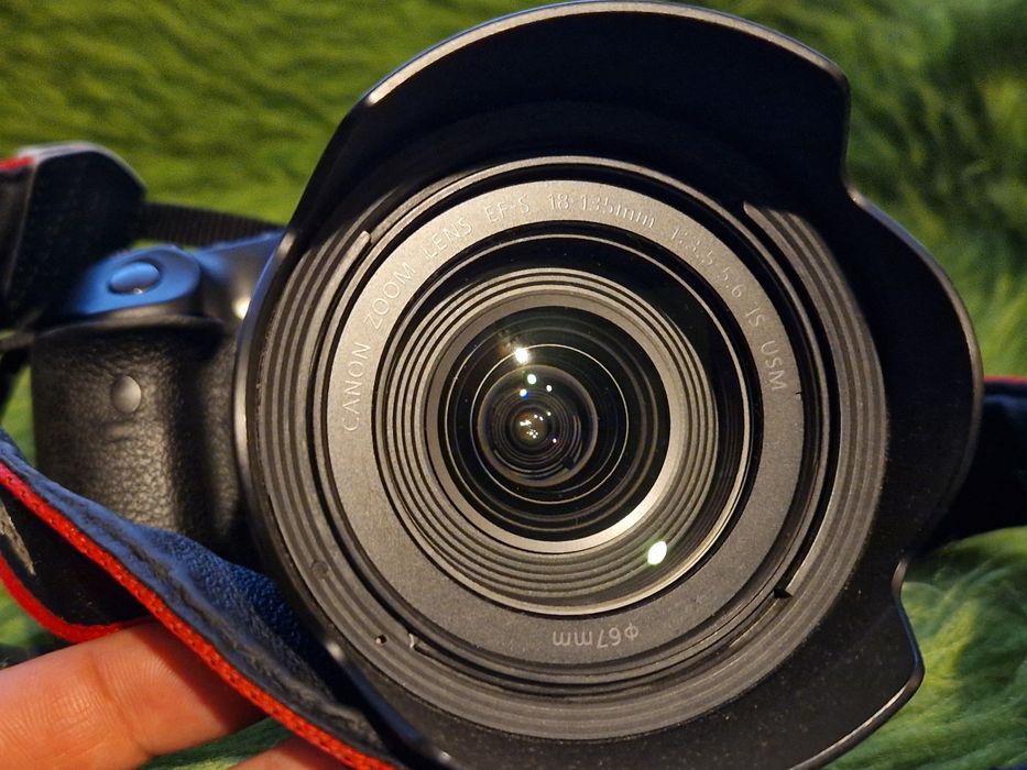 Canon 80d с обектив 18-135 is usm