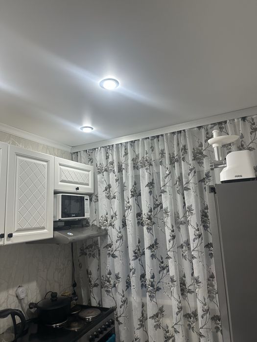 продам квартиру 1 однакомнатную по есенберлина 31