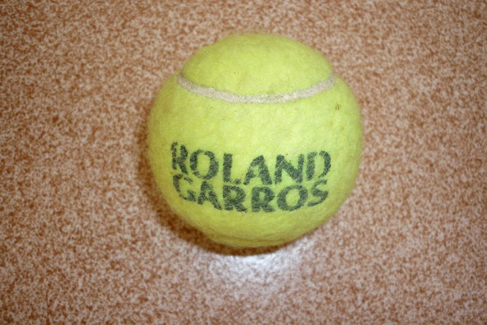 Топче за тенис на корт "Roland Garros"