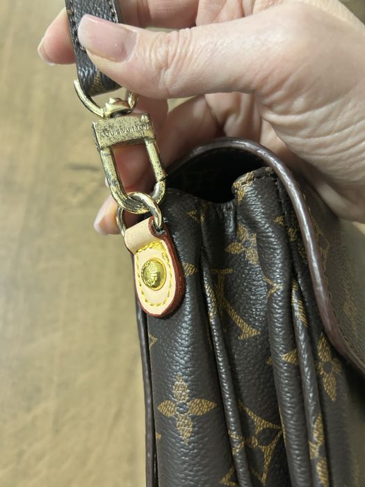 Geanta maro, in conditii bune.