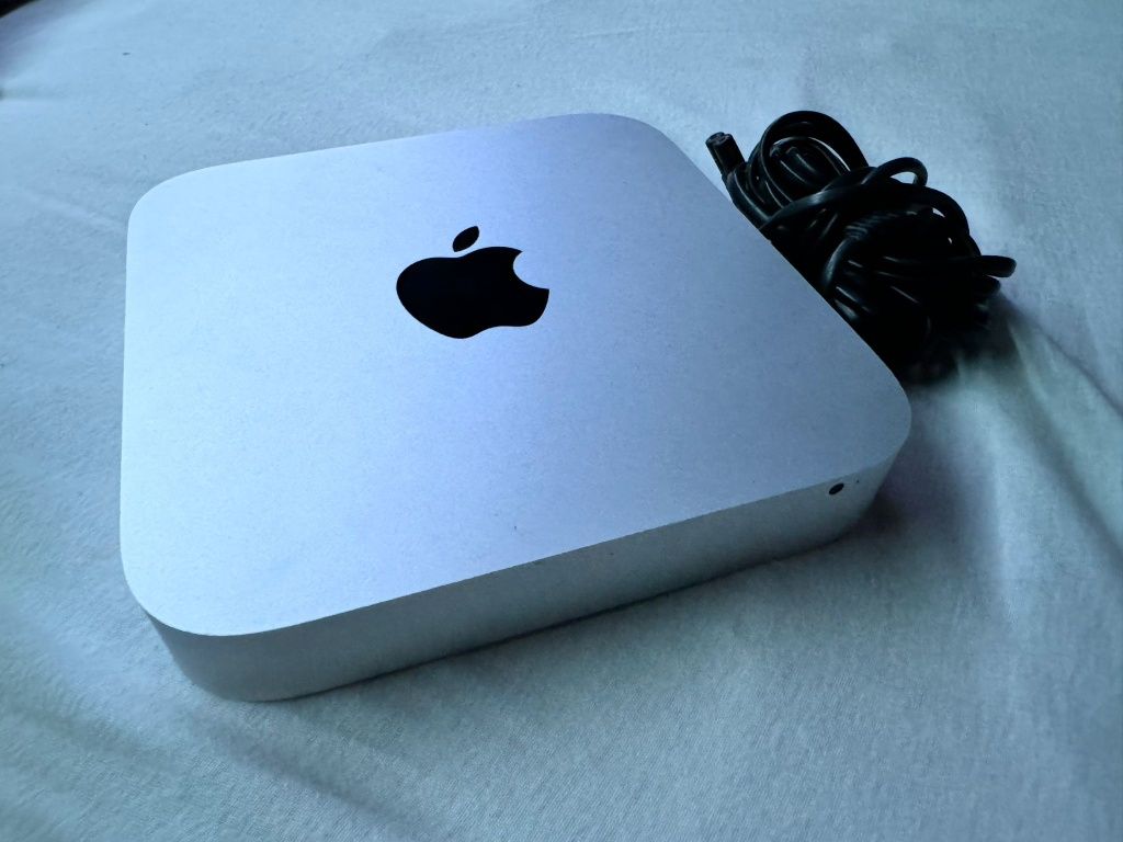 Mac mini 2014, intel i5, 4 gb ram, 256 ssd