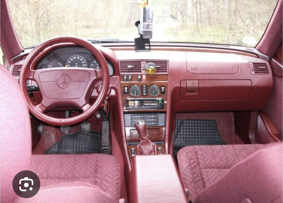 Срочно СРОЧНО Mercedes -Benz C-Class (W202) 1.8 бензиновый