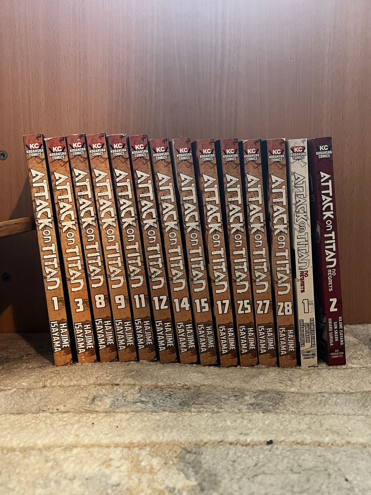 Set carti tip Manga / Anime Attack on Titan + Spin off ul No Regrets