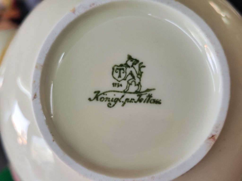Порцеланов чайник Königl pr. Tettau