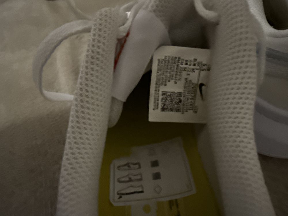 Дамски сникърси NIKE