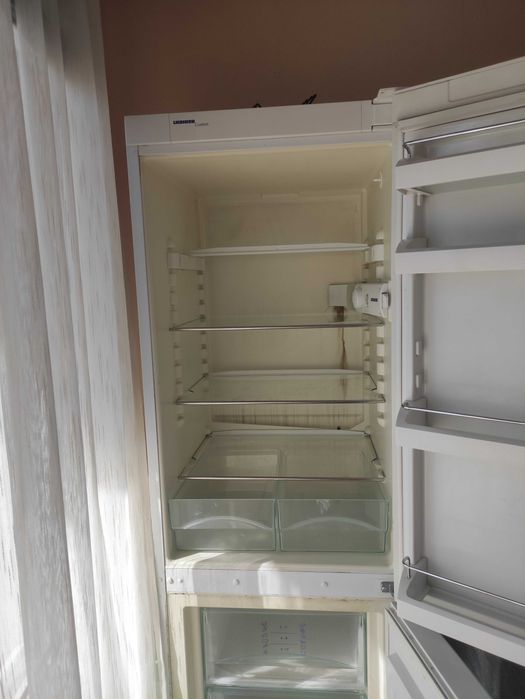 Хладилник Либхер работещ за части