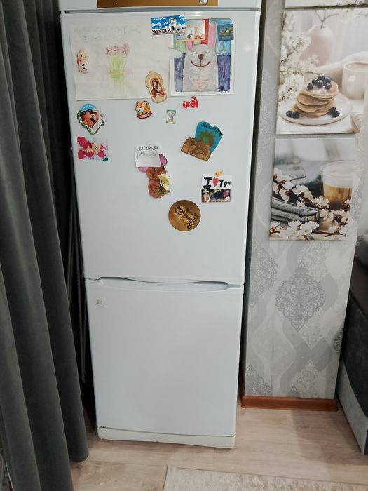 Продам холодильник