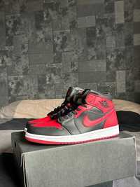 Nike Air Jordan 1 42, 42.5 Mid Black/Red