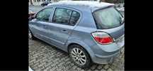 Usi /Capota Astra H 1.6 benzina