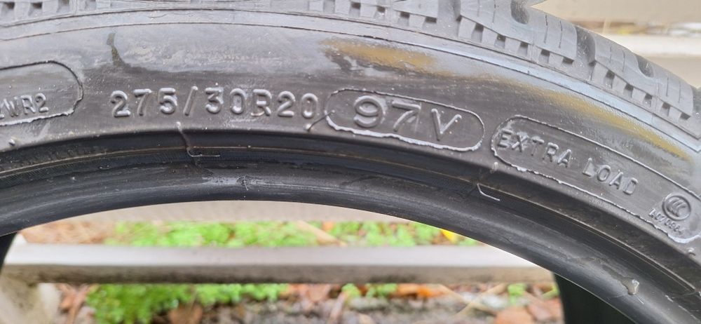 275 30 r20 si 245 35 r20 iarna Michelin