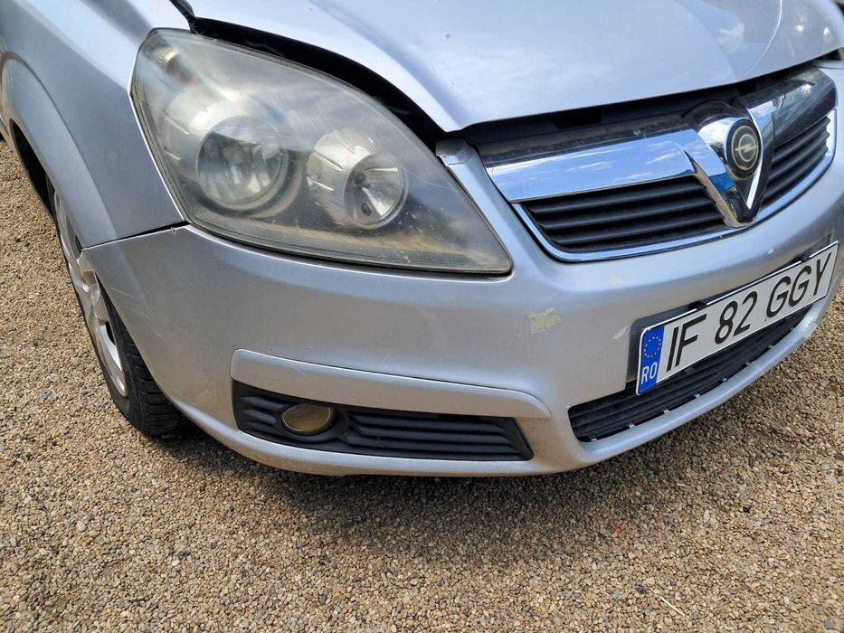Opel Zafira B, capota motor, grila fata, faruri complete