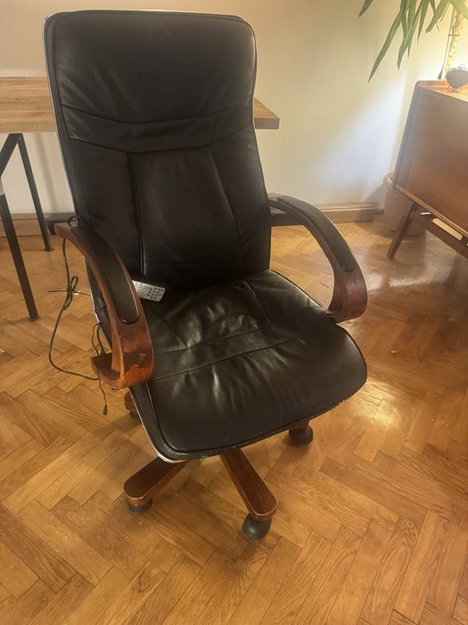 Scaun de birou cu functie de masaj