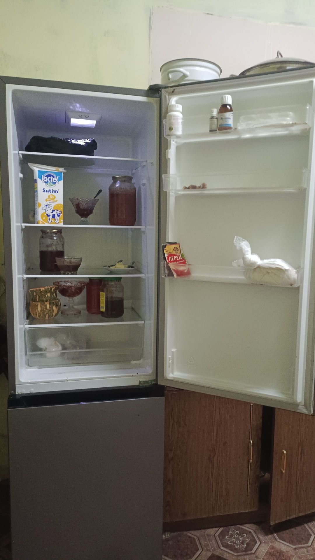Холодильник сатилади