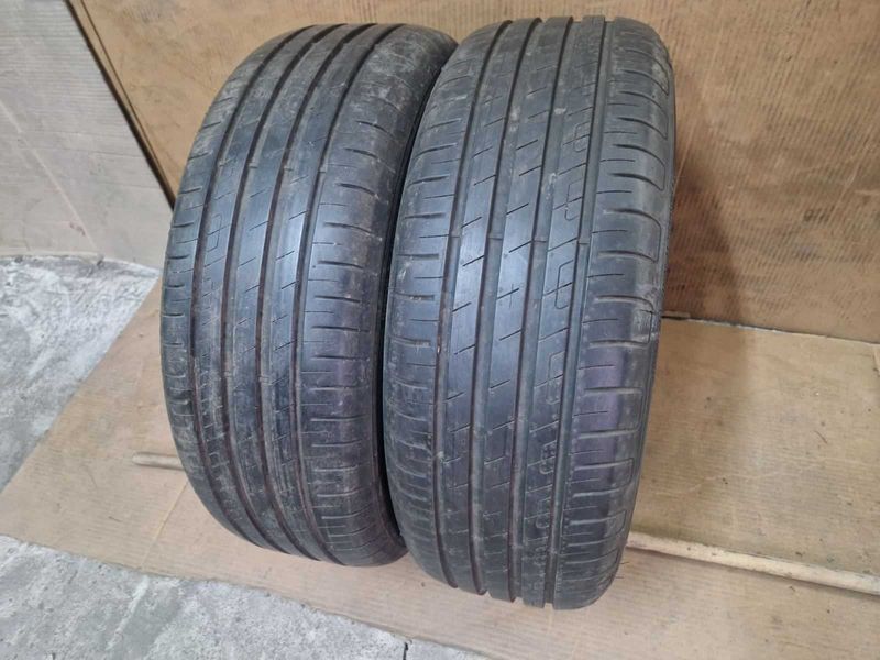2 Goodyear R17 215/55
летни гуми
DOT4220