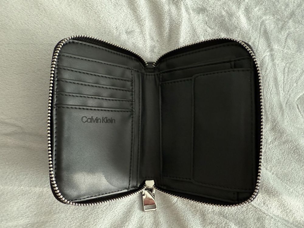 Портмоне  черно Calvin Klein