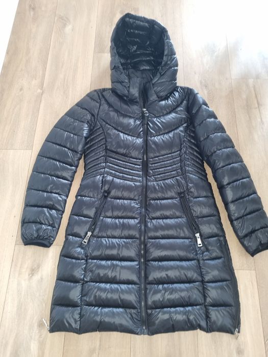 DKNY водоустойчиво, ново, черно дамско яке