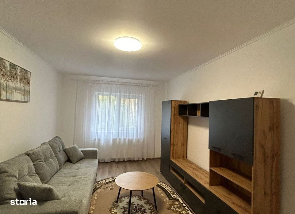 3 camere decomandat conf.1 Pacurari Petru Poni et.2 renovat Cod160148