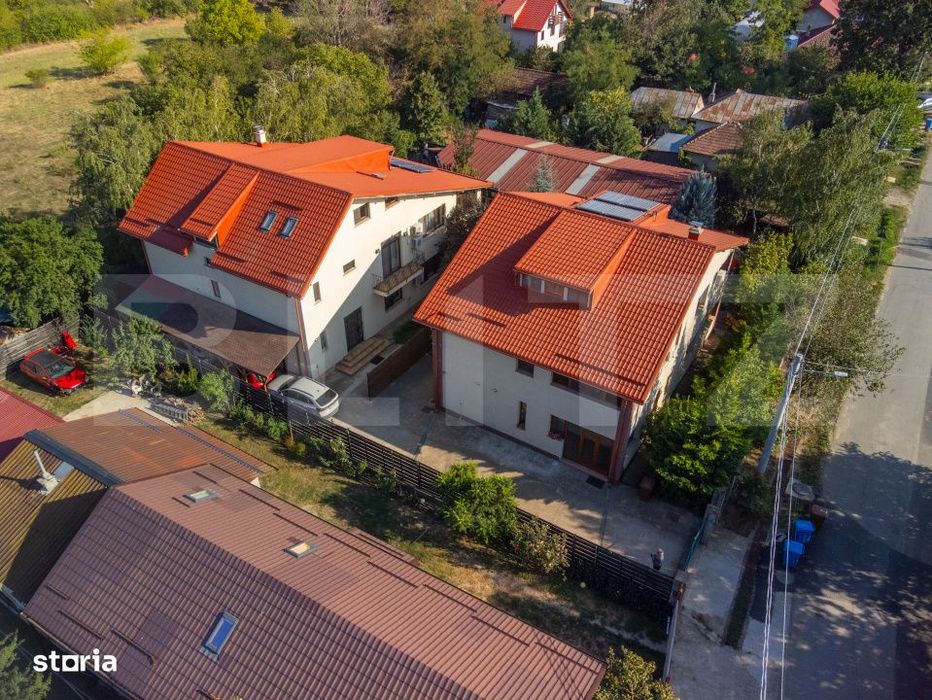 Vila exclusivista, de vanzare, cu 8 camere, 400 mp, zona Peris