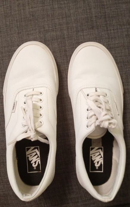 Кожени обувки Vans