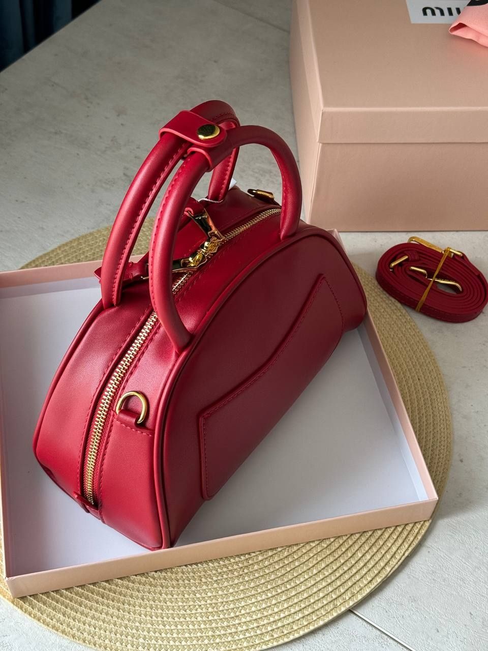 Классная новиночка от Miu Miu