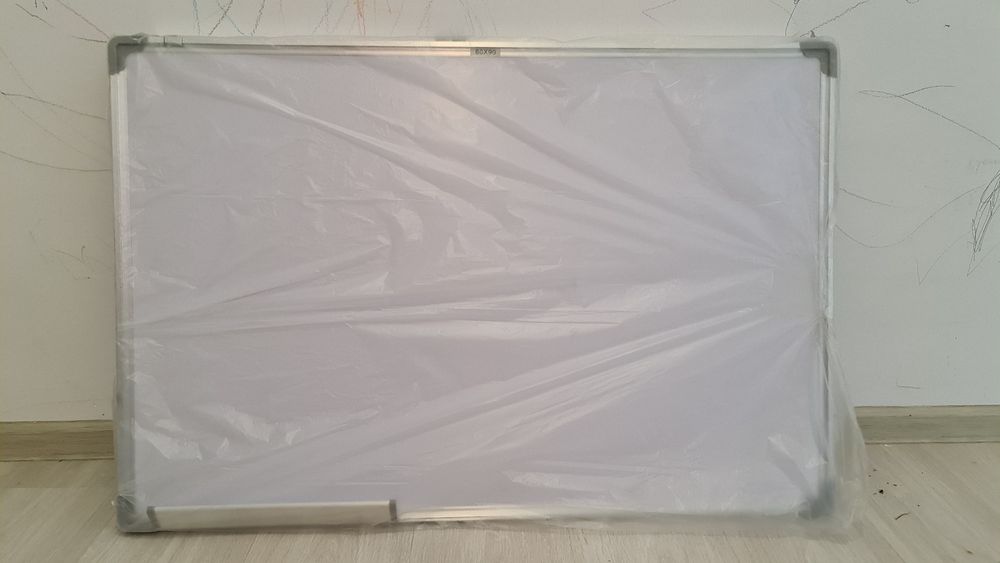 Канцелярские товары (доска, регистры, папки, файлы и т.д.)