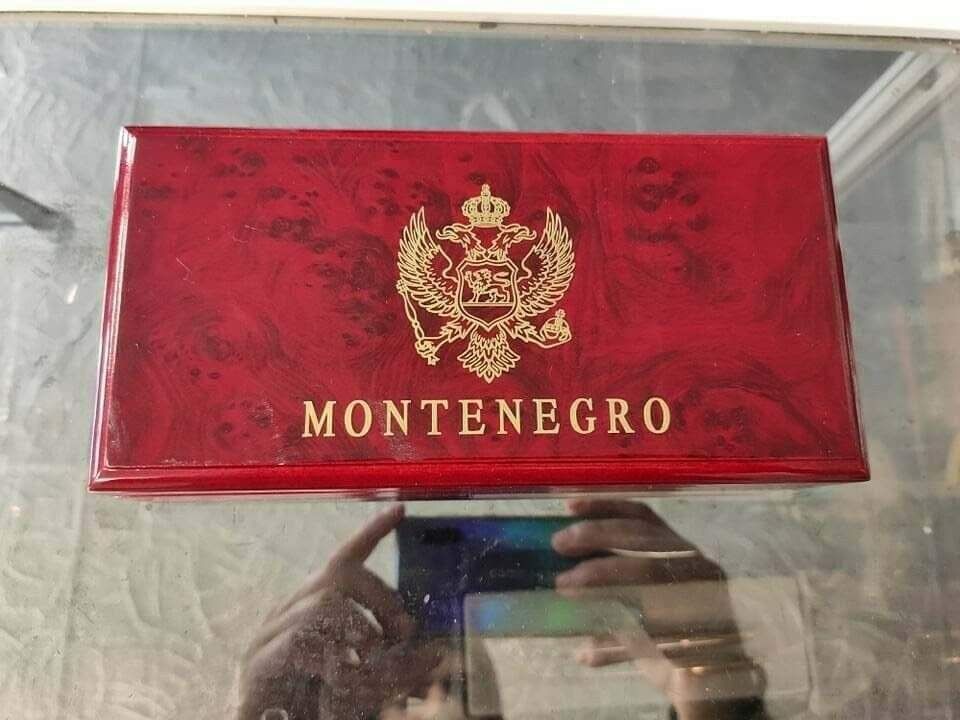 Дървена кутия за писалка montenegro