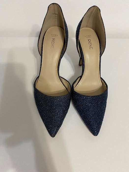 Pantofi stiletto