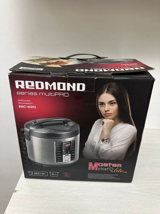 Мультиварка Redmond