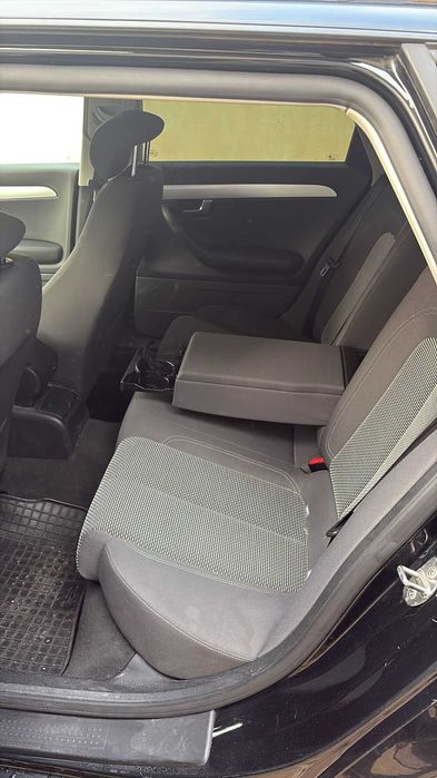 Seat Exeo 2013 2.0 TDI 143 CP Automat