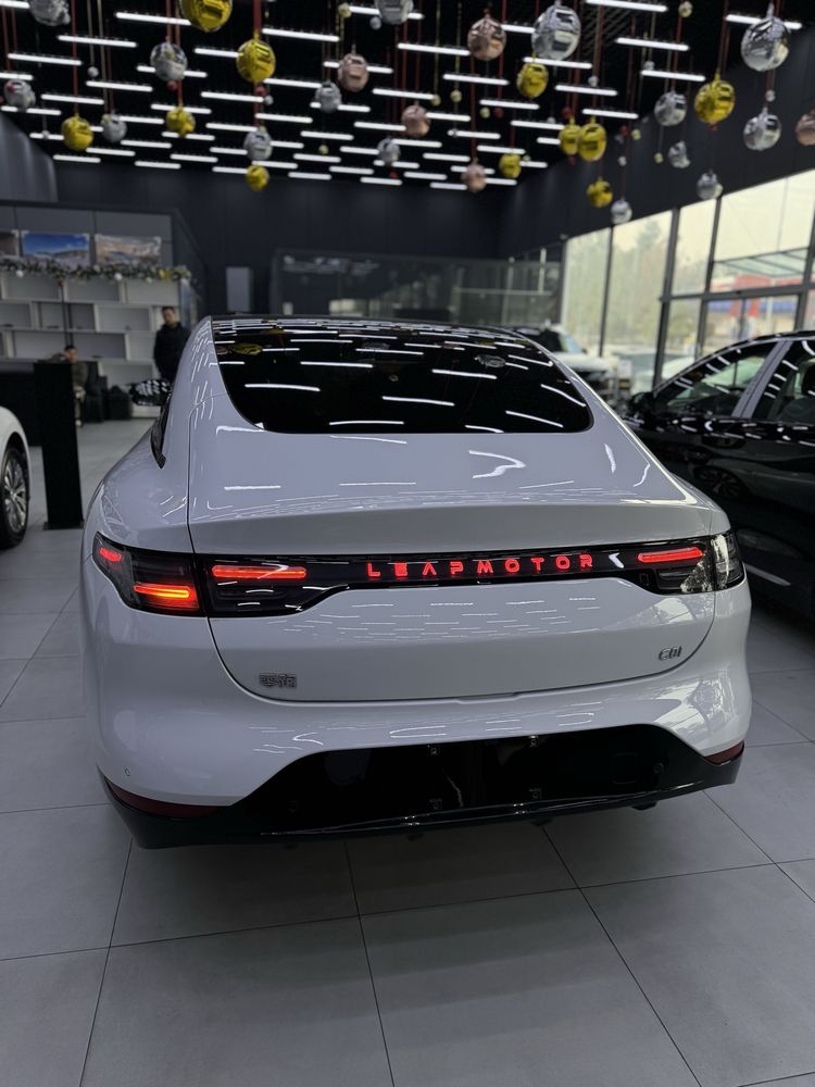 Продается Leap motor С01 гибрид