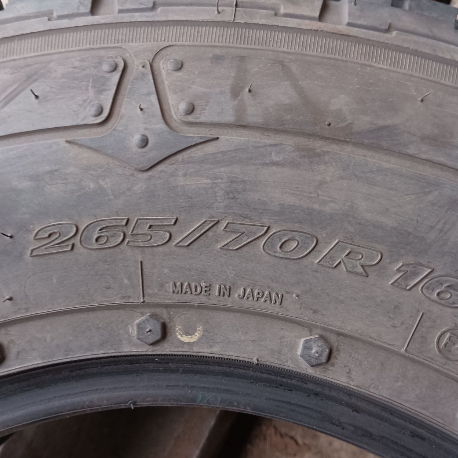 Продам Шины 265/70R16 Nitto.